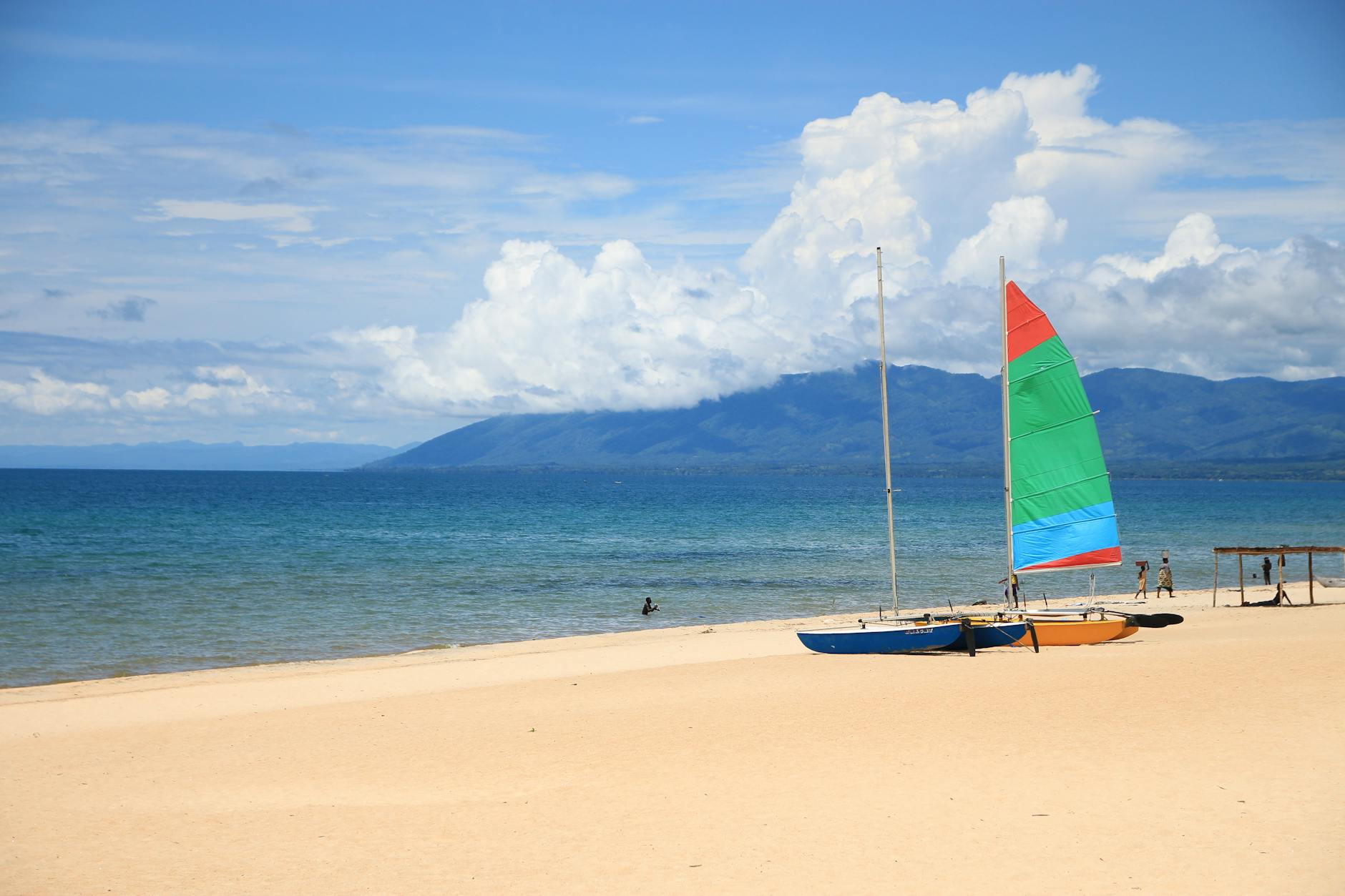 Malawi highlands & lake