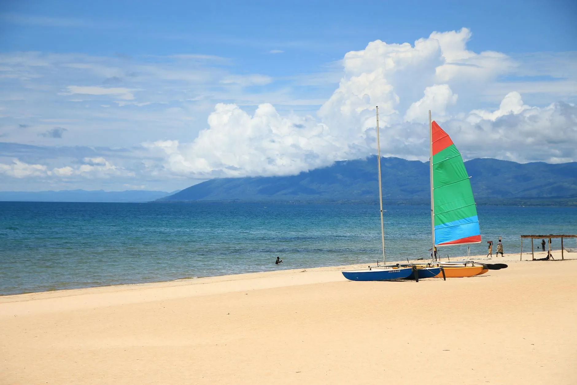 Malawi highlands & lake