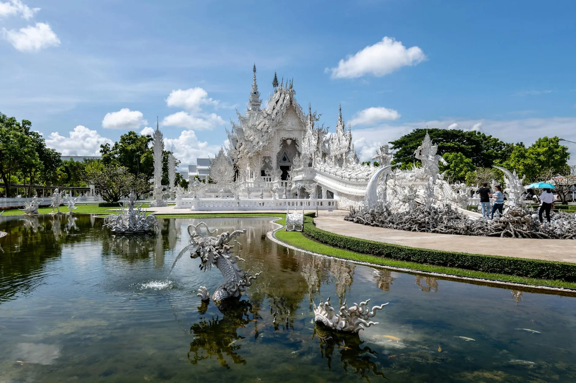 Chiang Rai, Thailand — Beautiful architectural detail of Wat Rong Khun (White Temple) in Chiang Rai, Thailand.