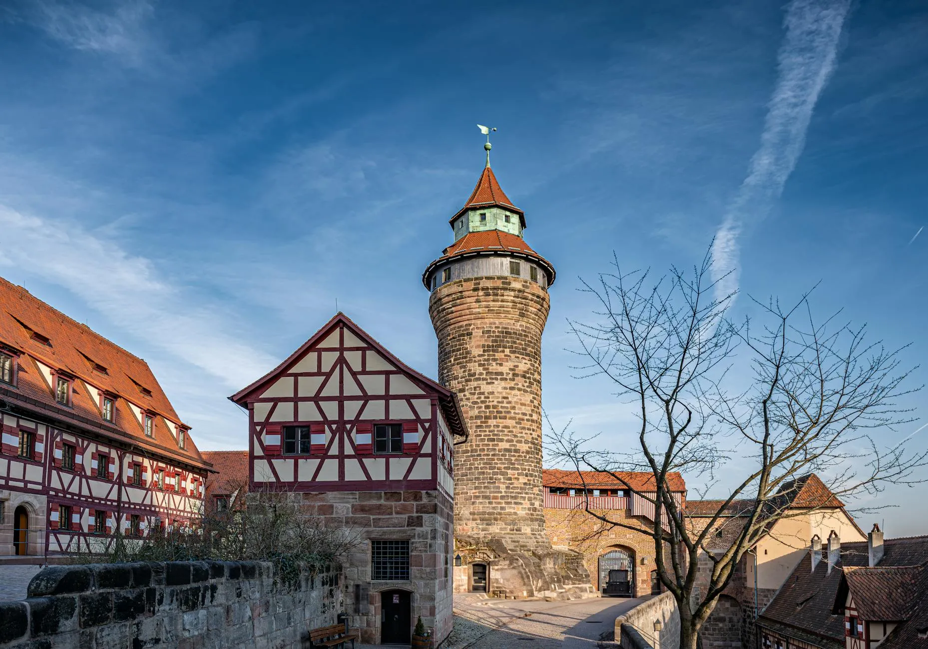 Nuremberg Airport (NUE) — Charming view of medieval Nuremberg Castle and architecture in Bavaria.
