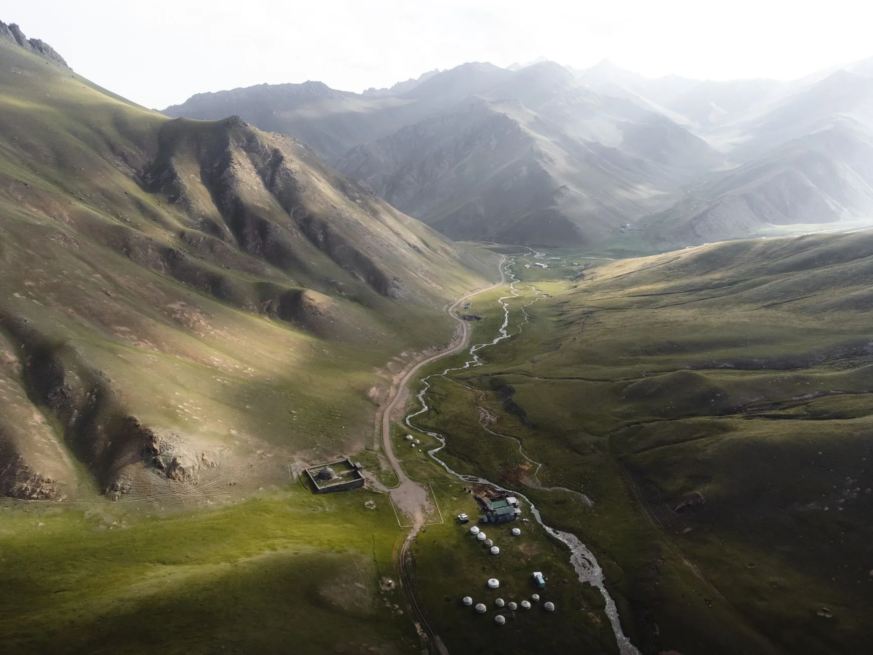 Bishkek, Kyrgyzstan — Tien Shan mountains