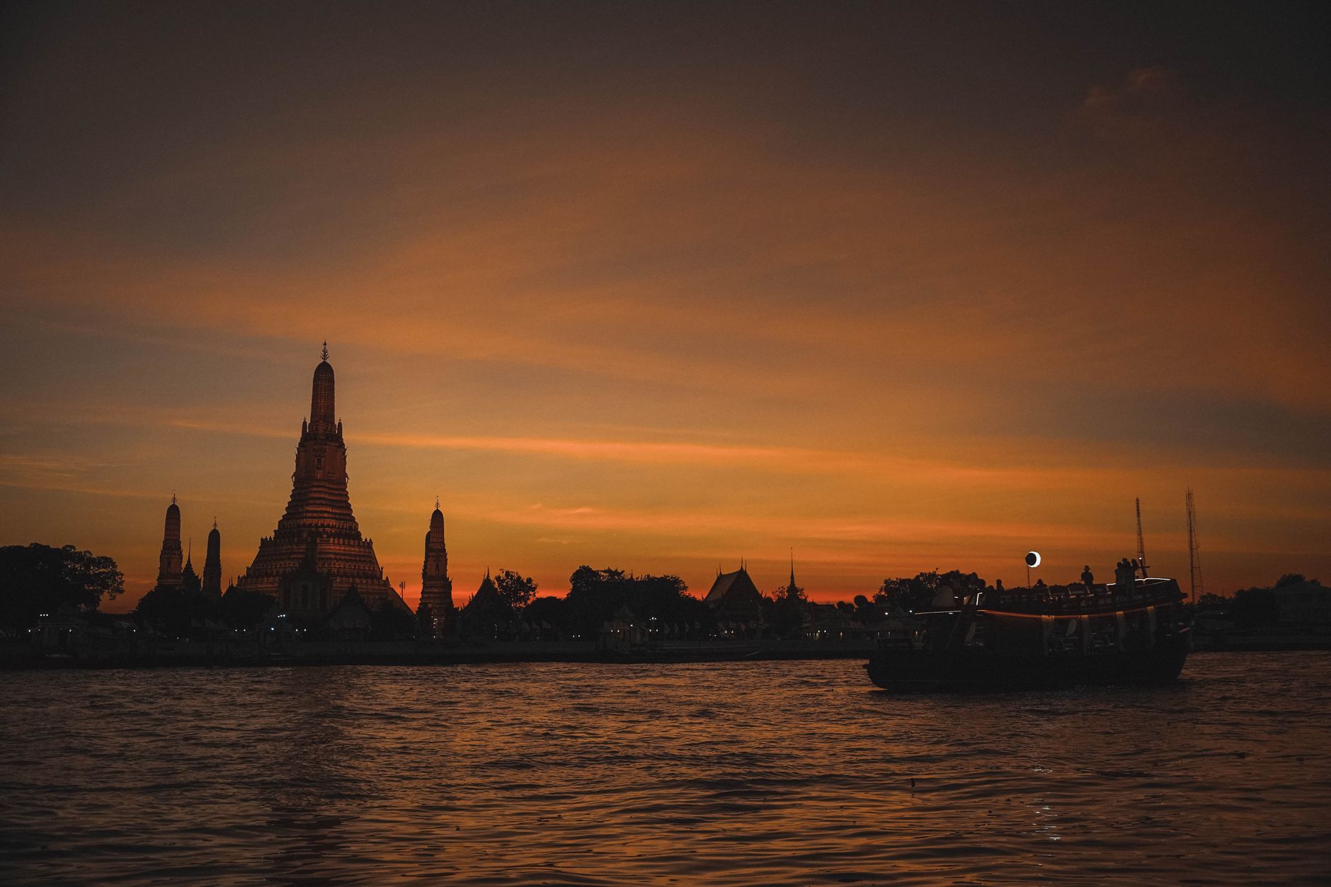 Wat Arun temple, Bangkok, Thailand at sunset