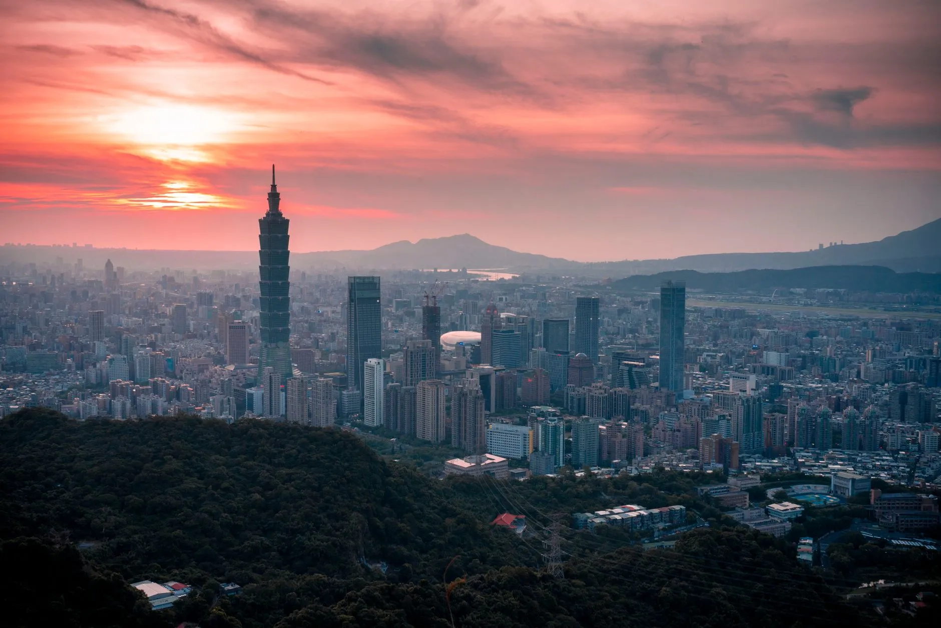 Taipei, Taiwan — city skyline with Taipei 101