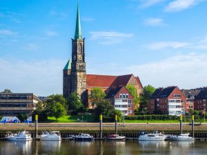 Bremen Airport (BRE) Airport Guide 2026 — A Tram To The Terminal Door